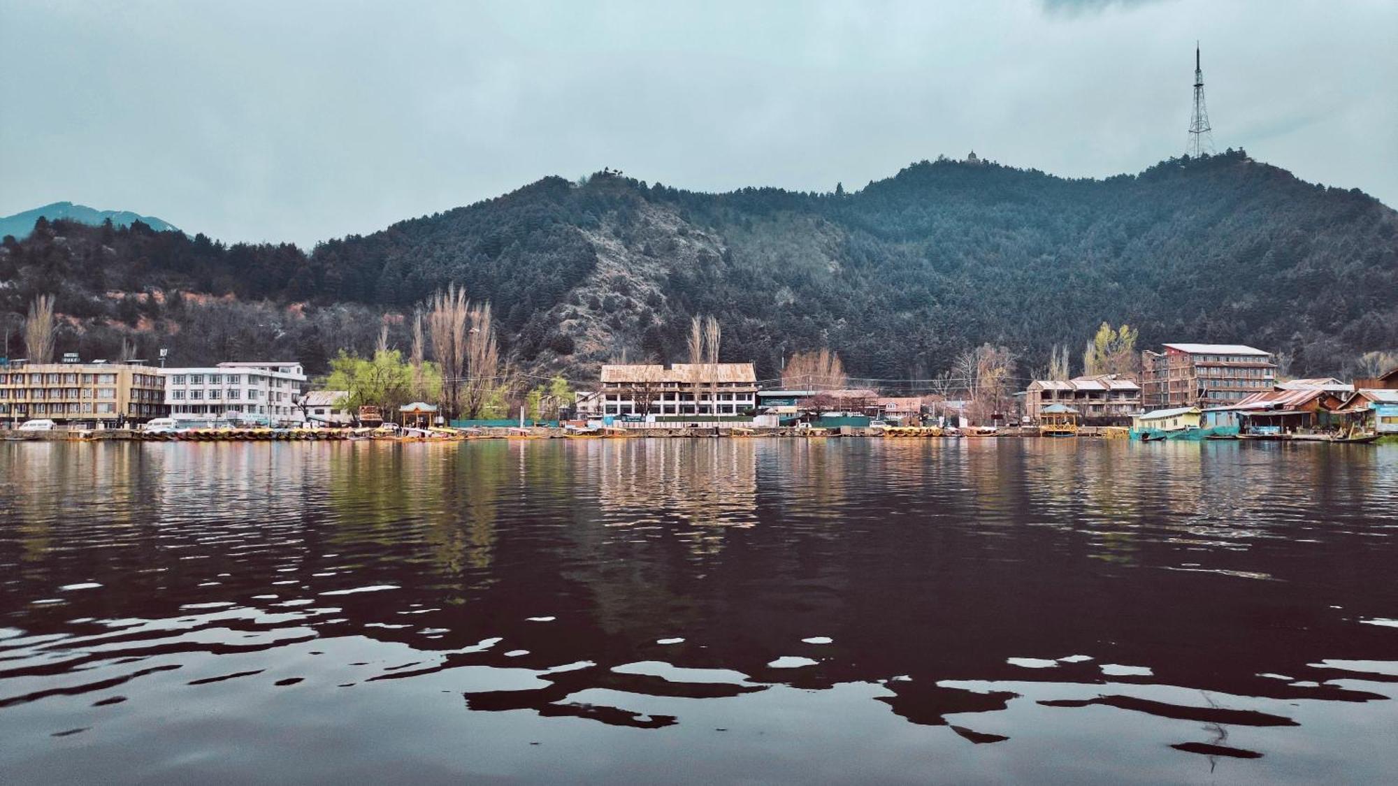 Heritage Amina Group Of Houseboats Hotel Srinagar  Exterior photo