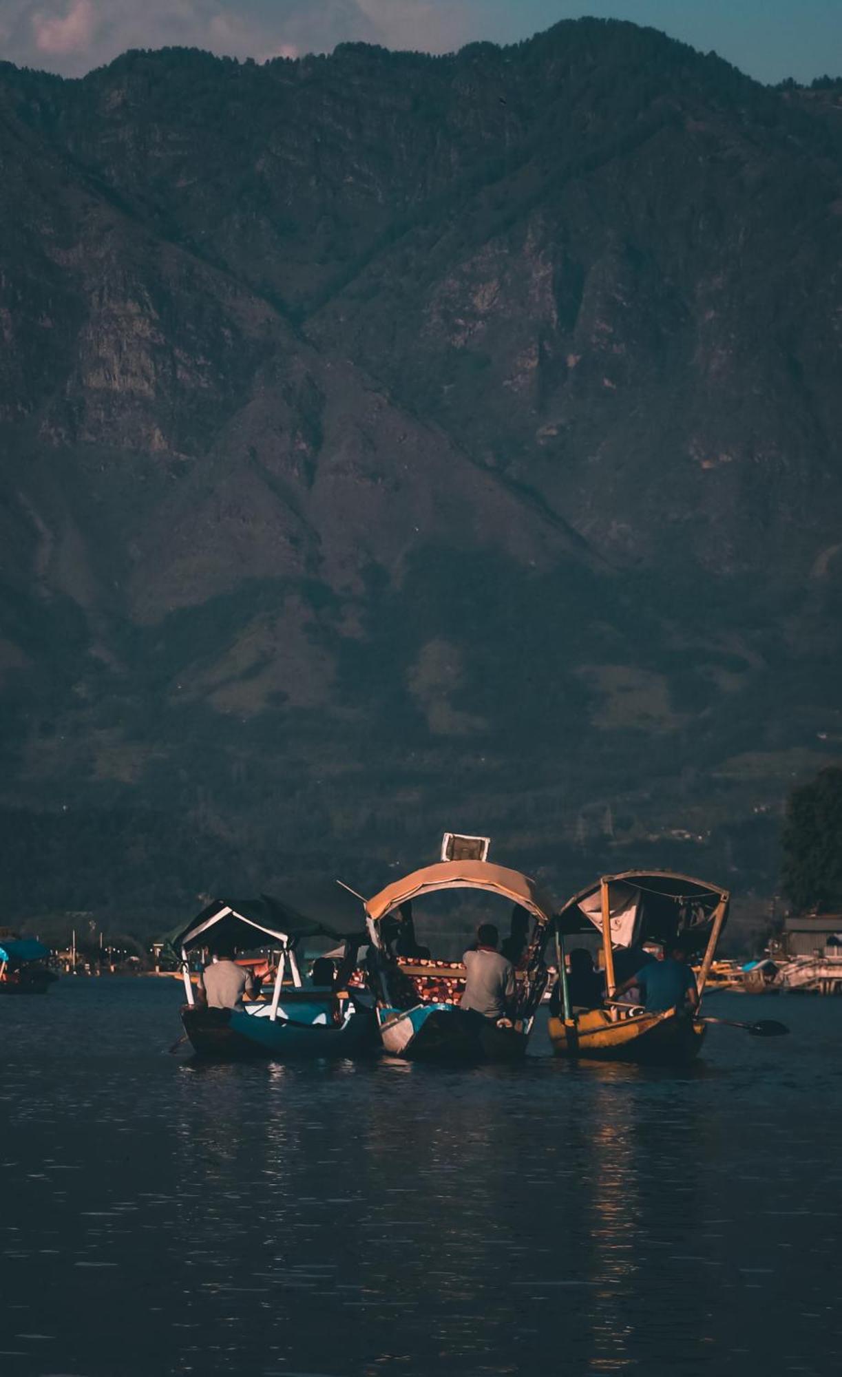 Heritage Amina Group Of Houseboats Hotel Srinagar  Exterior photo