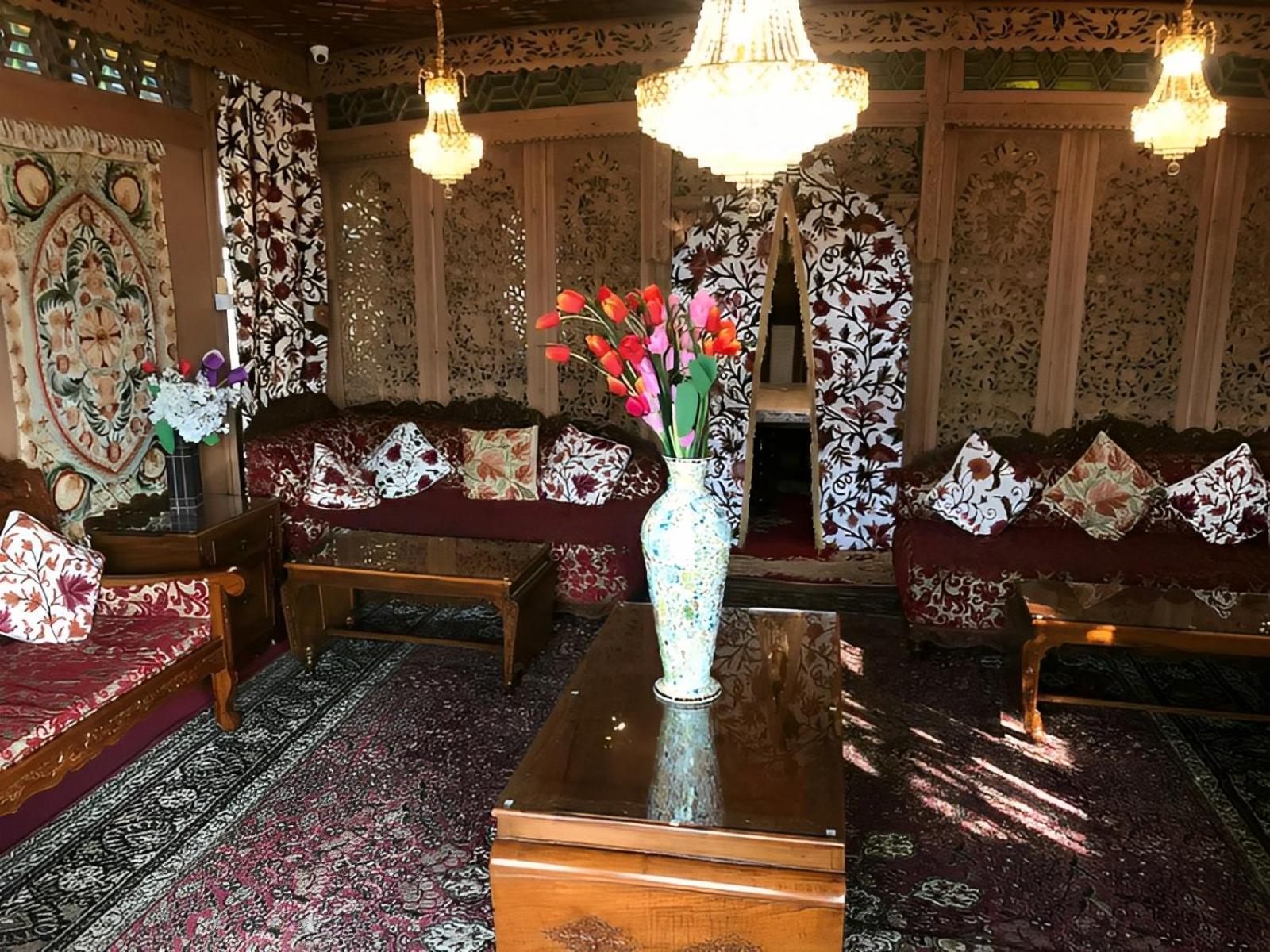 Heritage Amina Group Of Houseboats Hotel Srinagar  Exterior photo