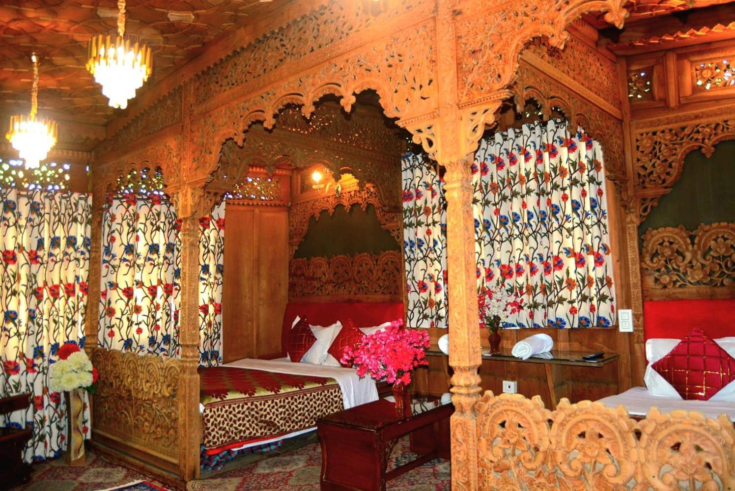 Heritage Amina Group Of Houseboats Hotel Srinagar  Exterior photo