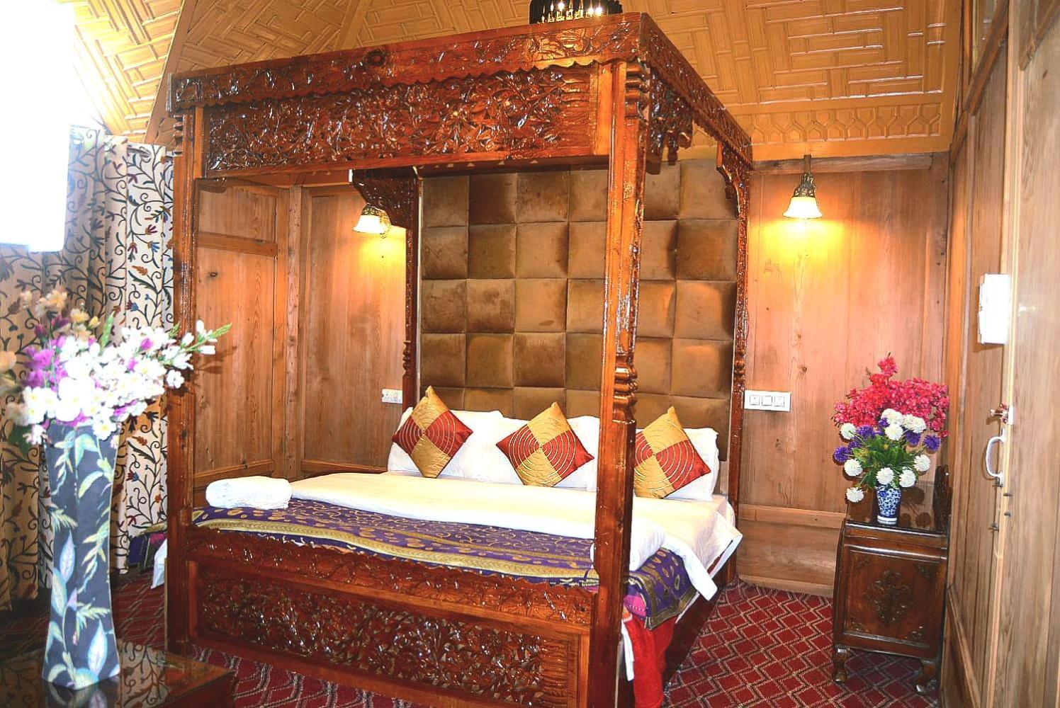 Heritage Amina Group Of Houseboats Hotel Srinagar  Exterior photo